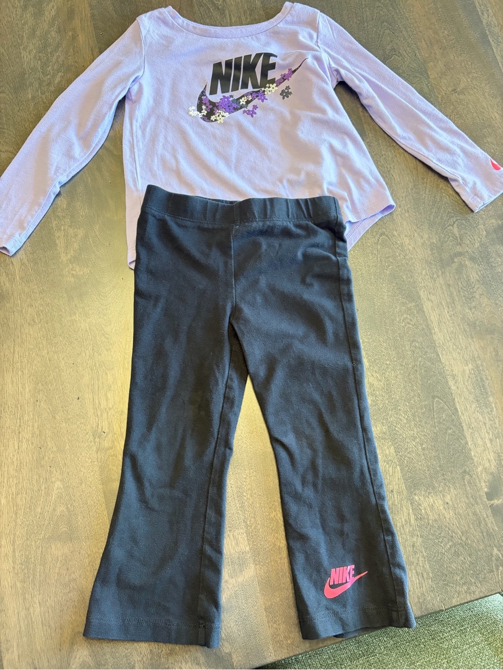 Nike Girls' Outfit
